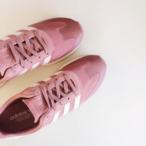 NWT adidas FLB W flashback sneakers in raw pink